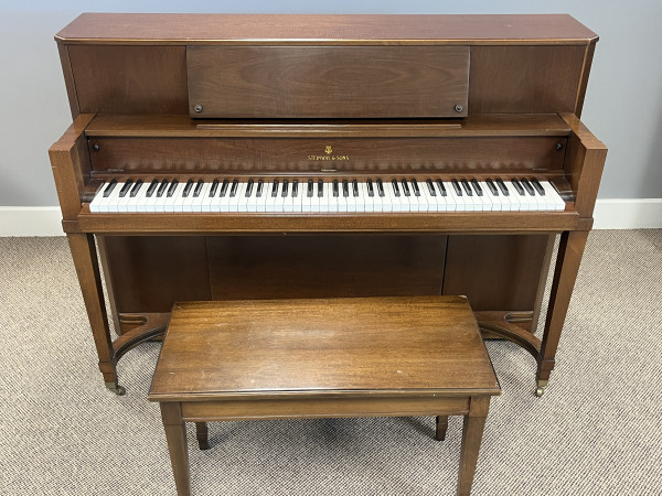 1940 Steinway Model 40 console piano - Upright - Console Pianos